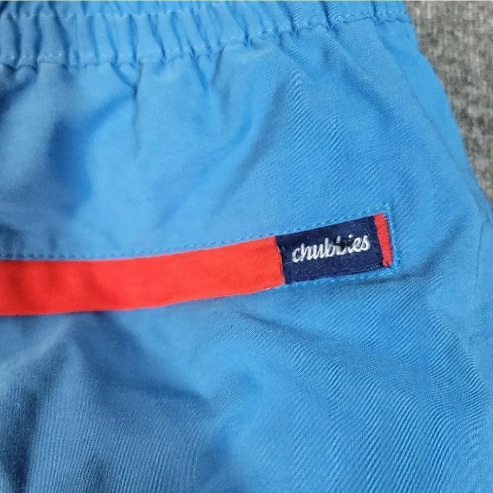 Chubbies The Liberties Mens Swim Trunk Size S Blue Red  5.5” Magic Print Classic